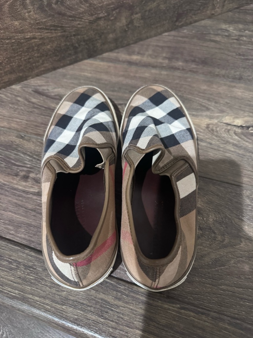 Burberry Slip On Sneakers - Picture 2 of 11